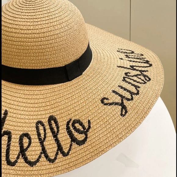 Hello Sunshine Hat - Picture 1 of 7